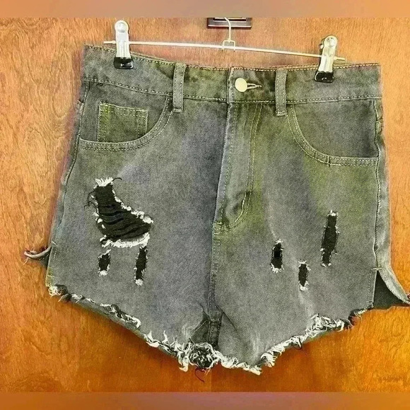 SHEIN women’s juniors Black Denim Jean Shorts High rise distressed - Picture 1 of 3